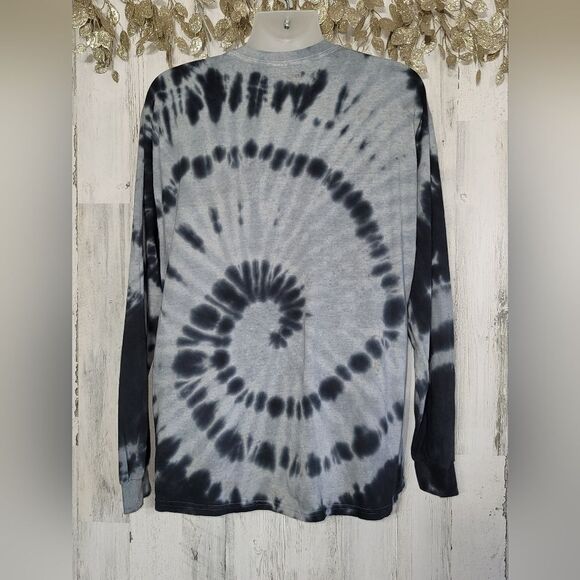 New Retro Kicks Tee - Picture 13 of 13